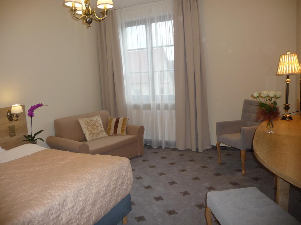 Hotel Notabene Świdnik Eksteriør billede